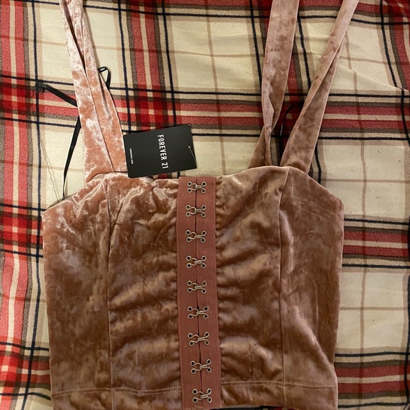 Top - Picture 2 of 3